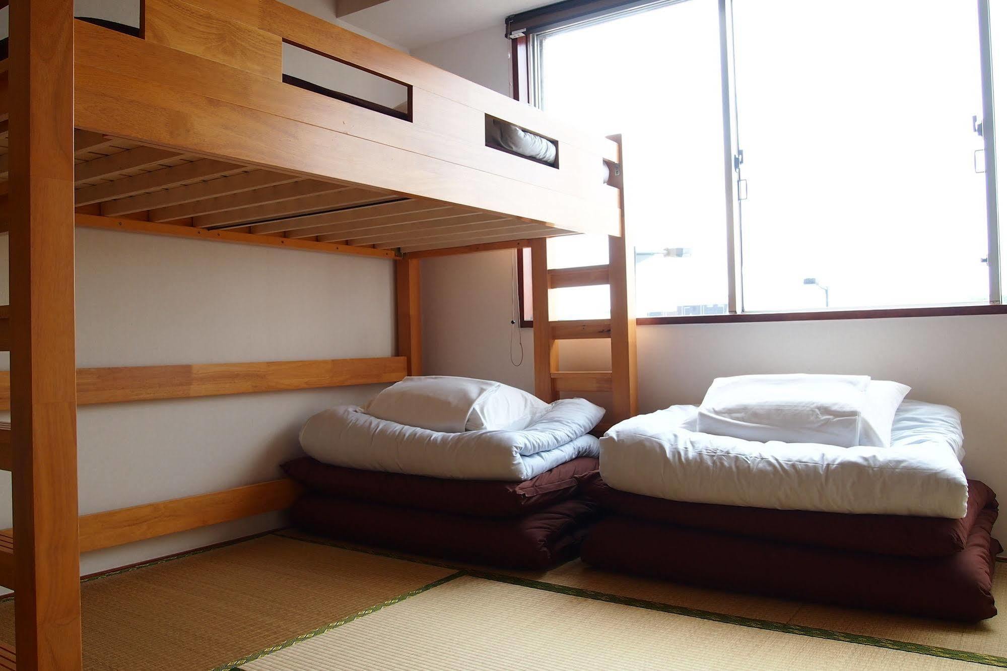 Khaosan Chitose Family Hostel Bagian luar foto