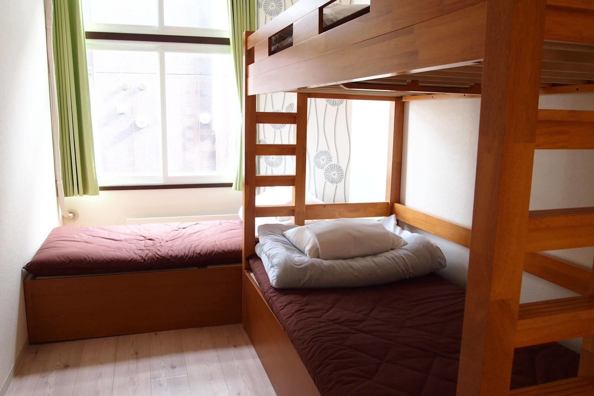 Khaosan Chitose Family Hostel Bagian luar foto