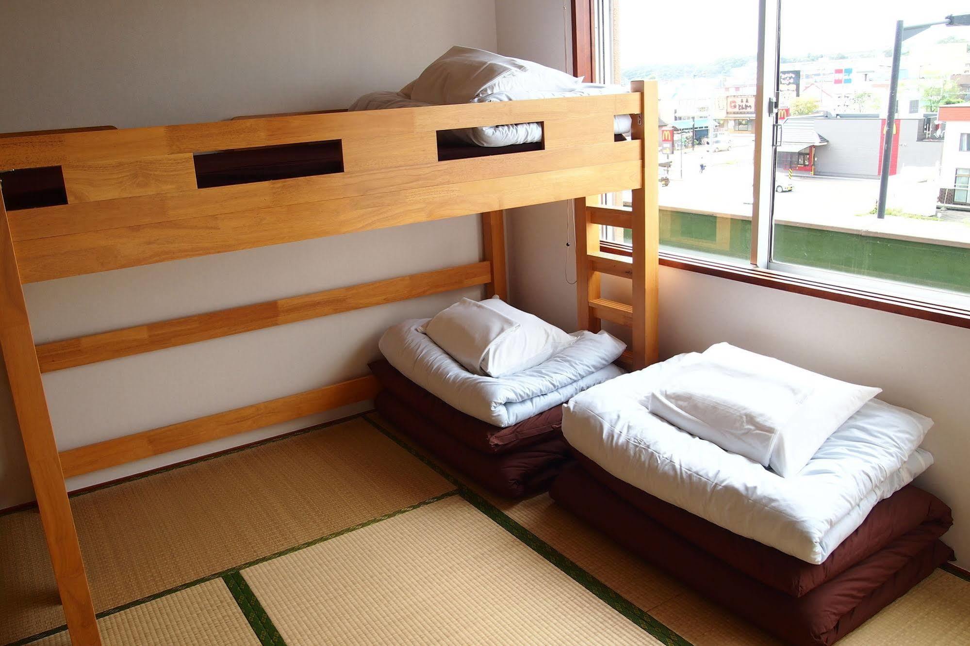Khaosan Chitose Family Hostel Bagian luar foto