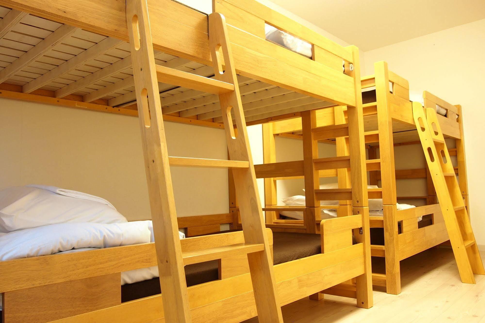 Khaosan Chitose Family Hostel Bagian luar foto