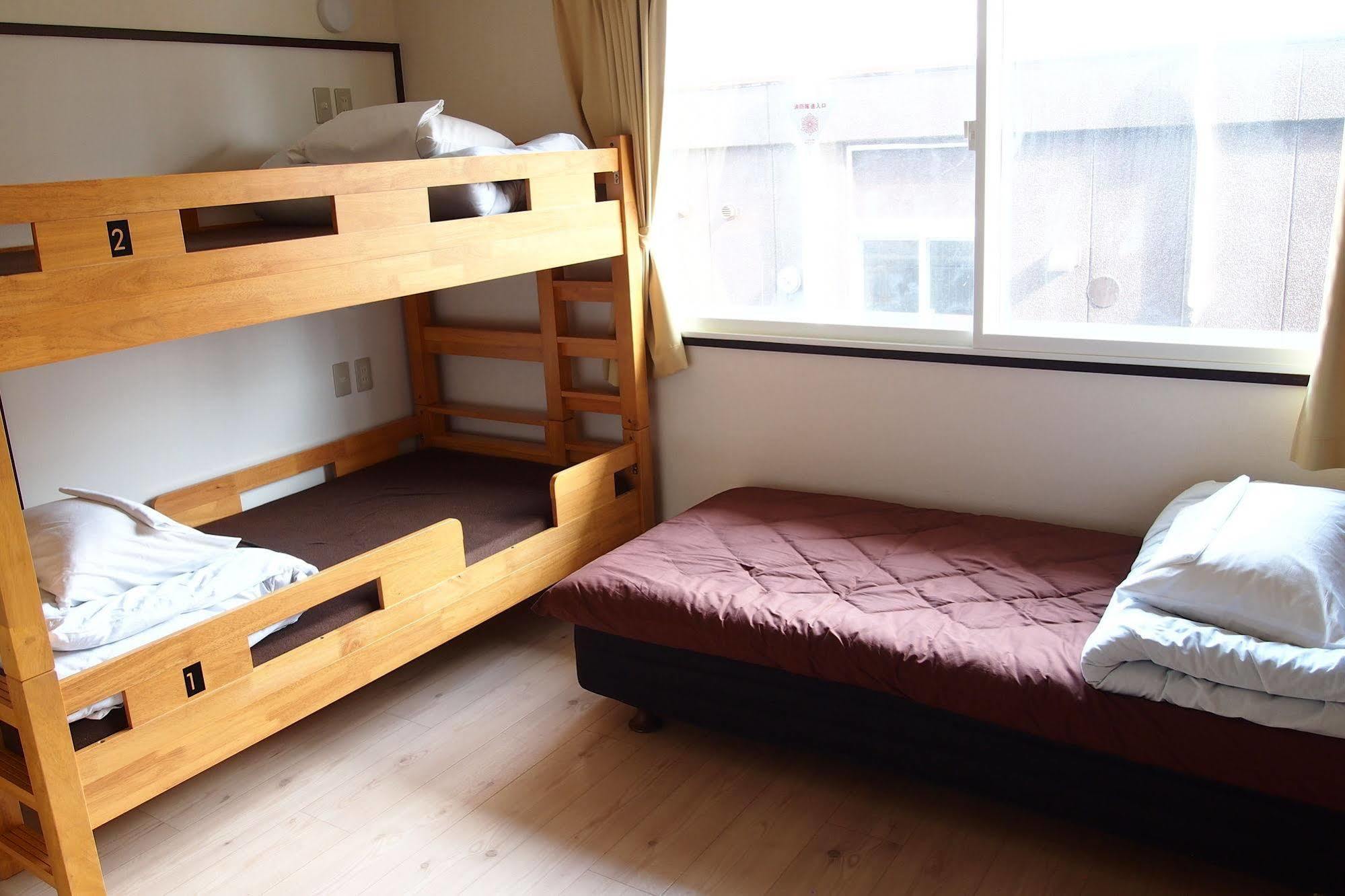 Khaosan Chitose Family Hostel Bagian luar foto