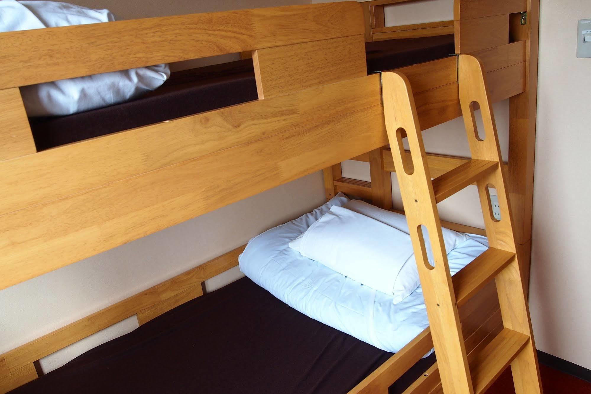 Khaosan Chitose Family Hostel Bagian luar foto