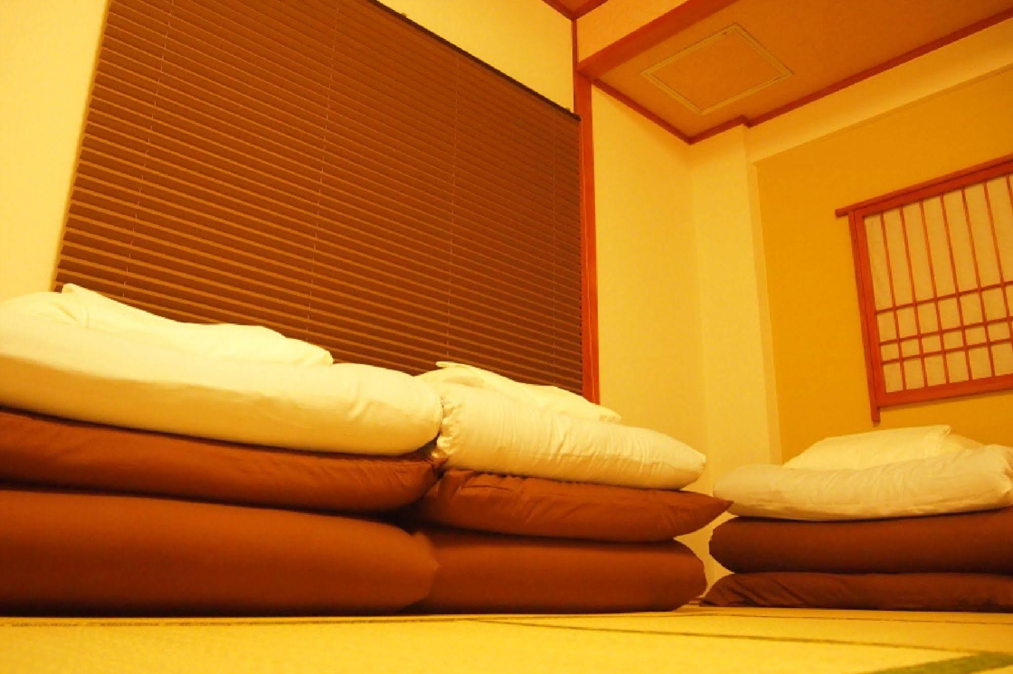 Khaosan Chitose Family Hostel Bagian luar foto
